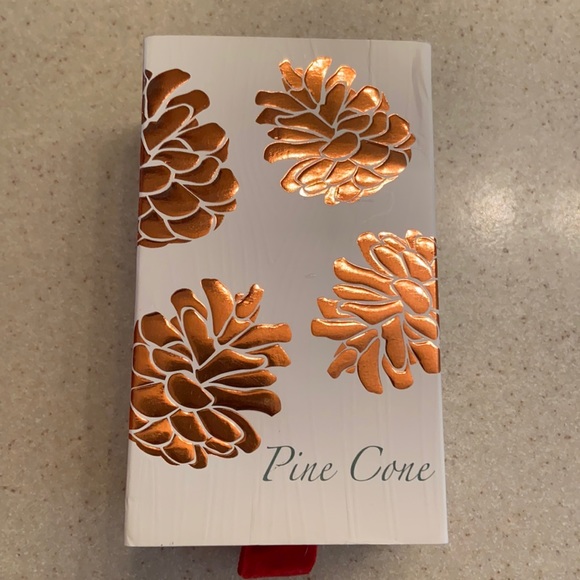 Pine Cone Scented Bath Soap - Picture 1 of 6